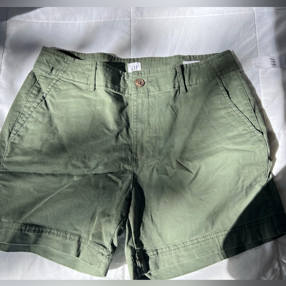 Gap Women’s City Fit 5” Shorts Cotton Olive Green NEW NWT